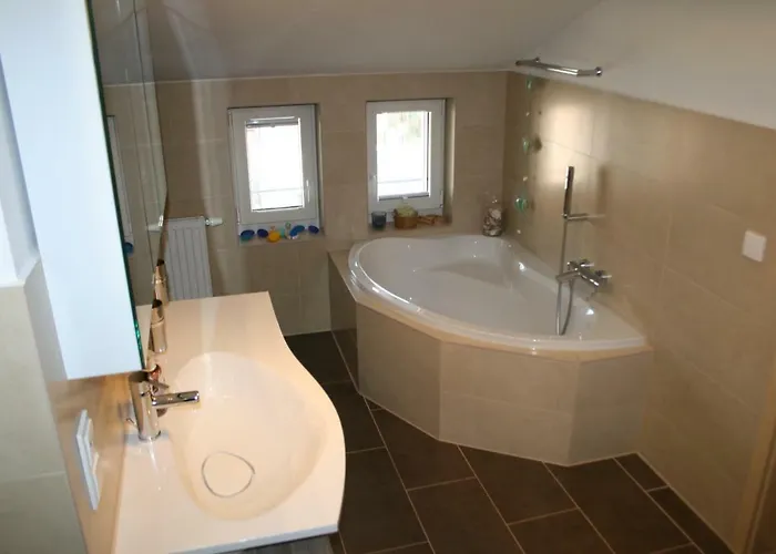 Fam. Jaeger 400m Zum * Козеров