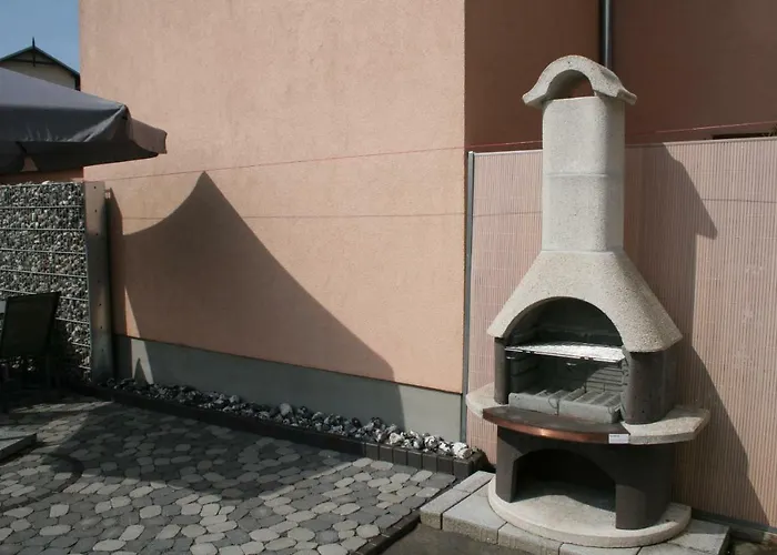 Fam. Jaeger 400m Zum * Козеров